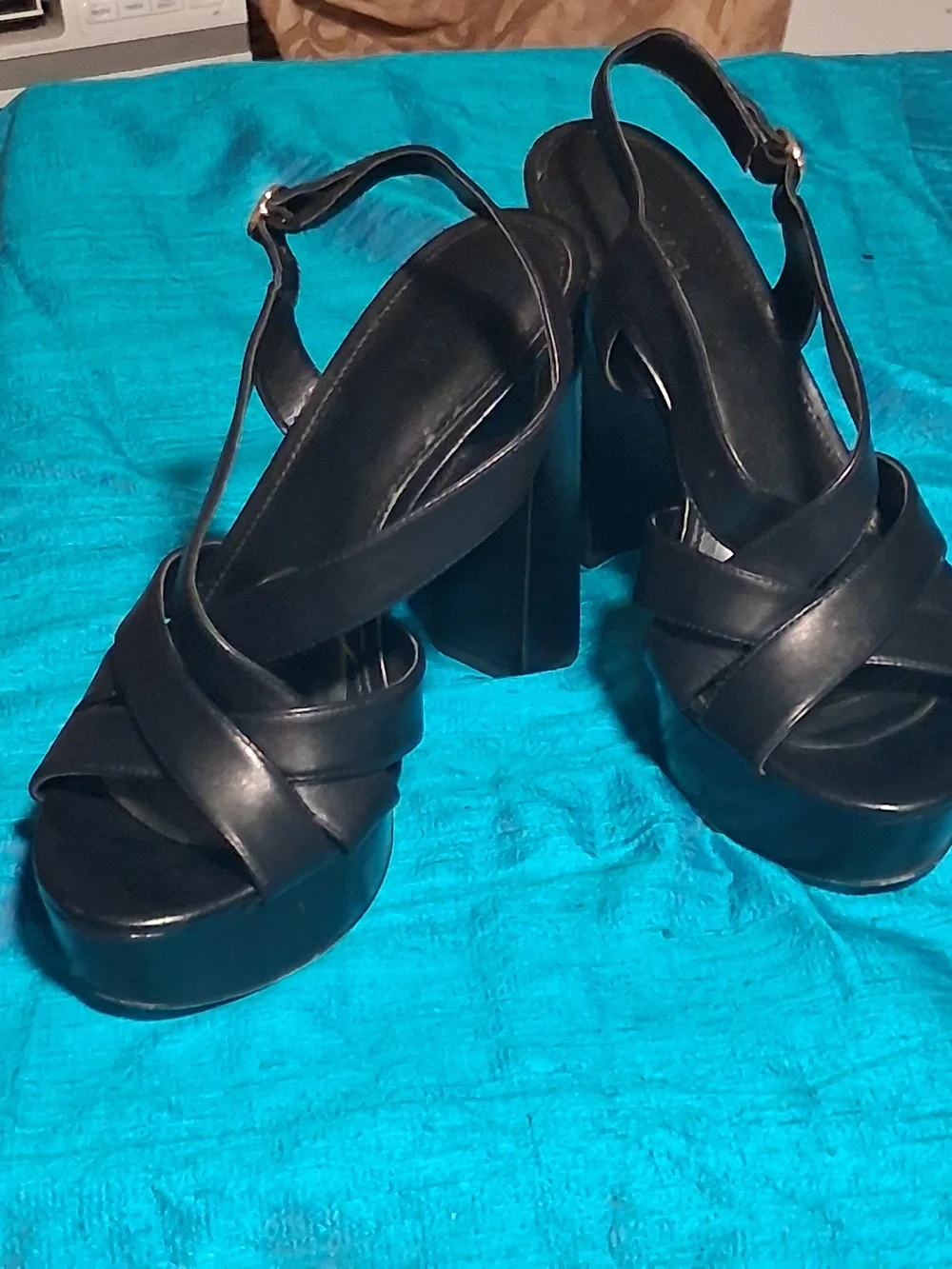 Michael Kors Black Leather Platform Crisscross Slingback Sandals with Buckle